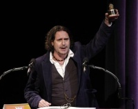 J.D. Shapiro guionista de "Battlefield Earth" celebra su "razzie" como "peor película de la década"